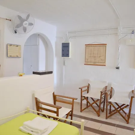 Milos Kardapis Ground Floor Lejlighed Klima (Milos)