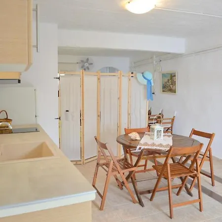 Milos Kardapis Ground Floor Apartamento