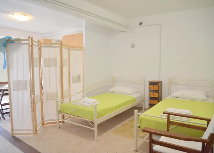 Milos Kardapis Ground Floor * Klima (Milos)